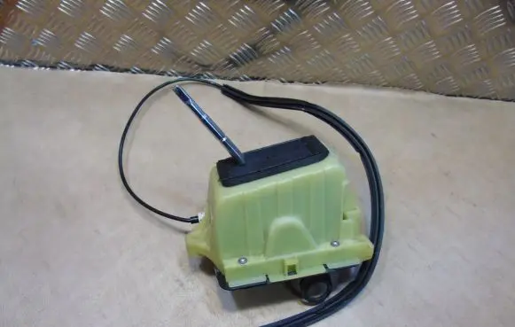 Mercedes-Benz C W204 Gear selector A2042674724