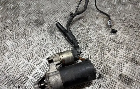 Mercedes-Benz B W245 Starter motor A0051517401