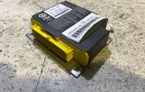 Volkswagen PASSAT B6 Airbag control unit/module 3C0909605J 391130 09H029S2521
