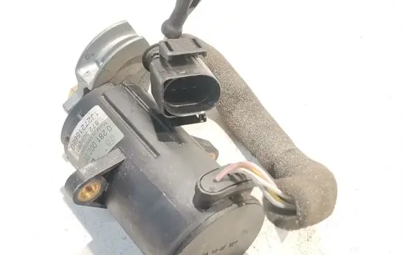 Volkswagen Golf V Accelerator pedal position sensor 1J2721568G 0281002267