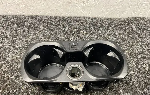 BMW 3 G20 G21 Cup holder 6809803