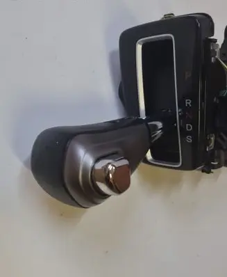 Honda CR-V Gear shifter/selector T1GN910