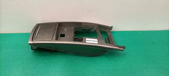 Audi A6 S6 C6 4F Center console 4F2864261