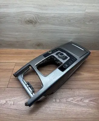 Audi A6 Allroad C5 Center console 4F1864261 P0103820