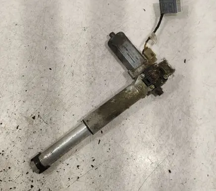 BMW 5 E60 E61 Seat adjustment motor 0390203232