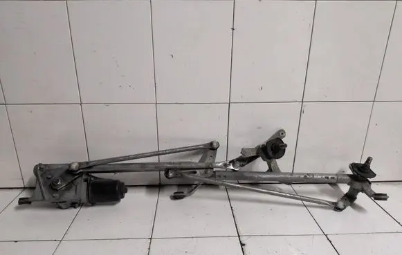 Honda Civic Front wiper linkage and motor 7X1223