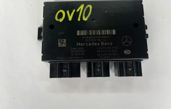 Mercedes-Benz C AMG W204 Tow bar trailer control unit/module A2049007905 5DS00978102 A2049023802