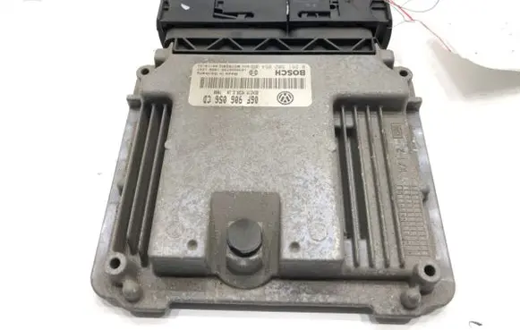 Volkswagen Touran I Engine control unit/module ECU 