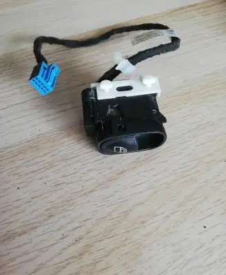 Mercedes-Benz C W203 Quarter vent window switch A2038200210