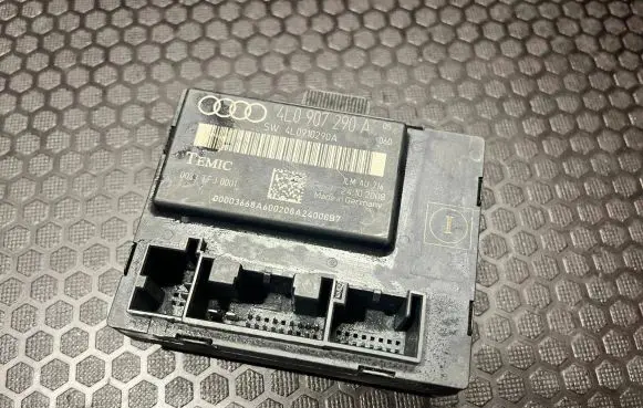 Audi Q7 4L Door control unit/module 4L0907290A 4L0910290A