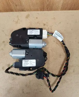 Mercedes-Benz GLS X166 Sunroof motor/actuator A1669069600