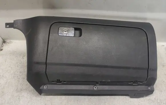 Volkswagen Golf V Glove box set 