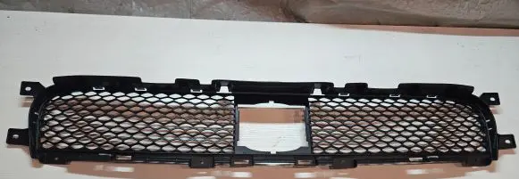 Dodge Durango Front bumper lower grill 680618AA