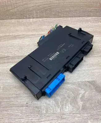 BMW 5 F10 F11 Central body control module 9244393 10681810