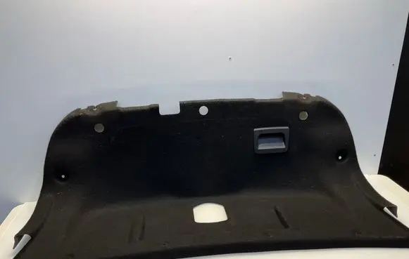 Mercedes-Benz E W212 Tailgate trim A2126903241 2126903241