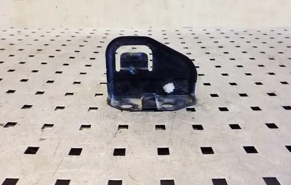 Honda Insight Rear bumper mounting bracket