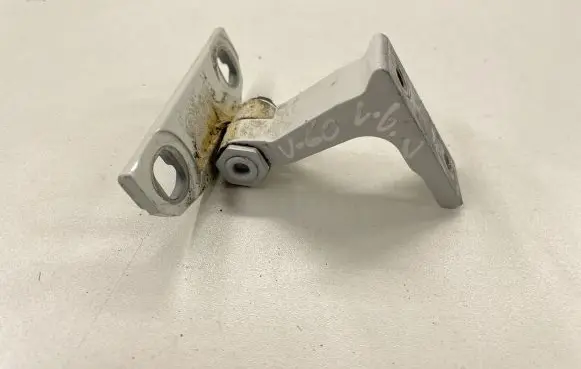 Volvo V60 Rear door upper hinge