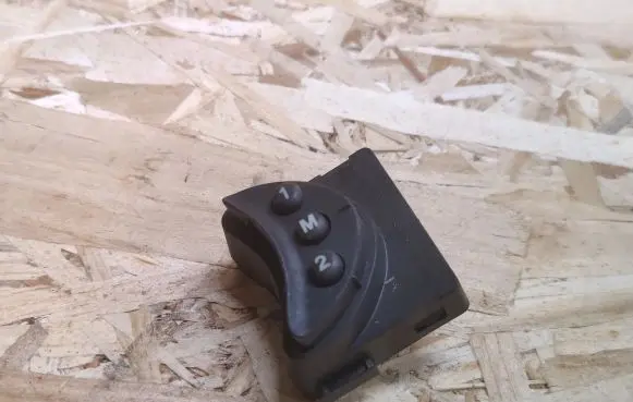 Jaguar XK8 - XKR Seat memory switch 