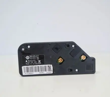 Volkswagen Eos Aerial antenna amplifier 1Q0035577