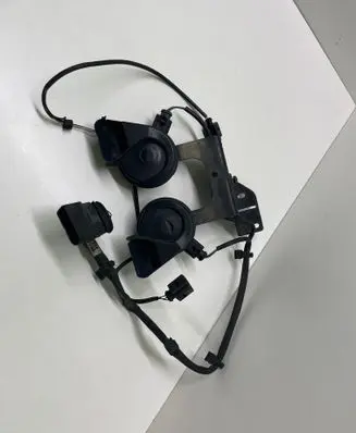 Audi A6 S6 C6 4F Horn signal 4F0951229 038131522