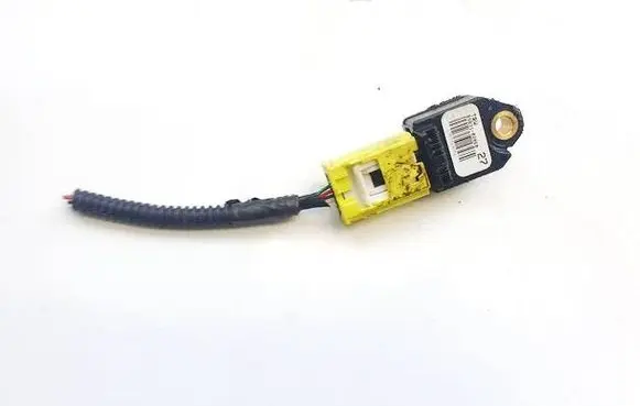 Toyota Auris 150 Airbag deployment crash/impact sensor 8983102060