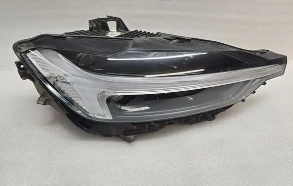 Volvo XC60 Headlight/headlamp 32404706