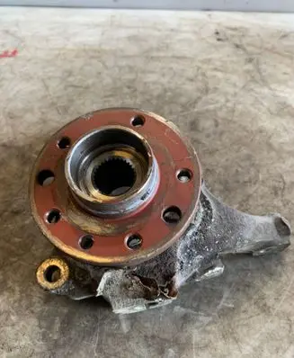 Opel Signum Front wheel hub 13136698