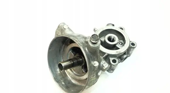 Nissan Navara D22 Oil filter mounting bracket