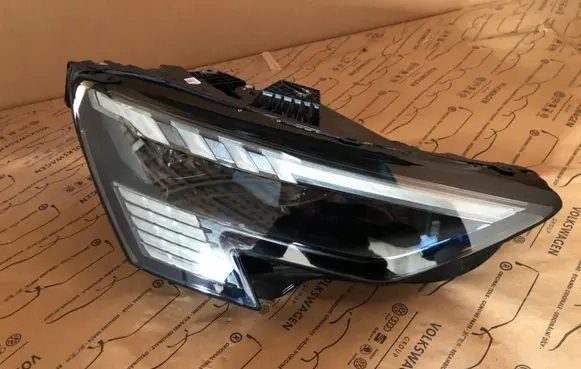 Audi A3 8Y Headlight/headlamp 8Y0941036G