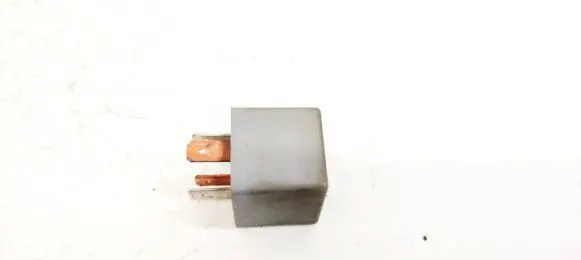 Volkswagen PASSAT B3 Other relay 141951253B 22200007