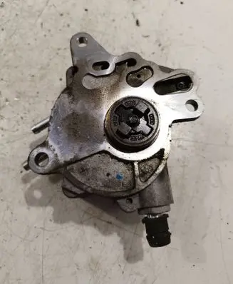 Volkswagen PASSAT B6 Vacuum pump 03G145209C