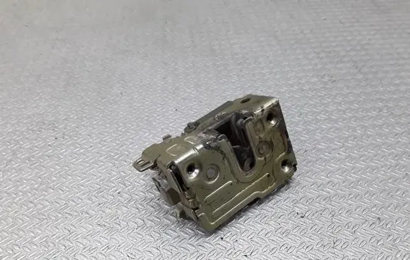 Renault Master II Front door lock