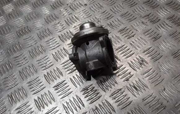 Volkswagen Polo EGR valve 045131501F 083312078 045129637A