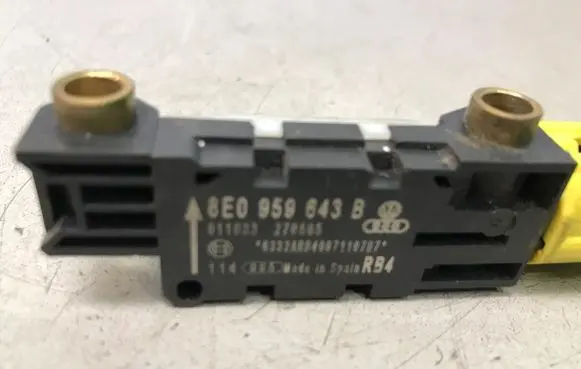 Audi A4 S4 B7 8E 8H Airbag deployment crash/impact sensor 8E0959643B