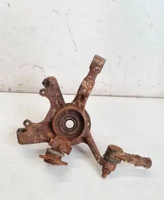 Volkswagen Golf II Front wheel hub spindle knuckle