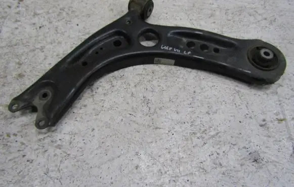 Volkswagen Golf VII Front lower control arm/wishbone 5Q0407151J