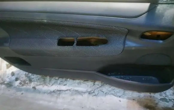 Peugeot 207 Front door card panel trim 