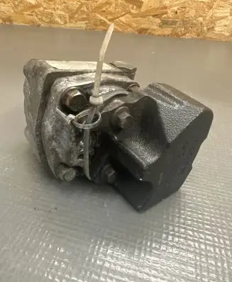 Volvo S80 Power steering pump 31201074
