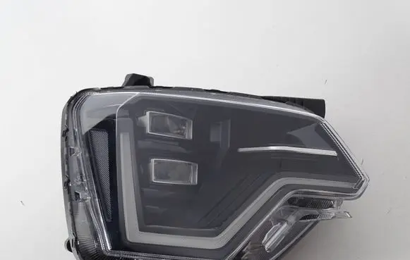 KIA Niro Headlight/headlamp 92102AT