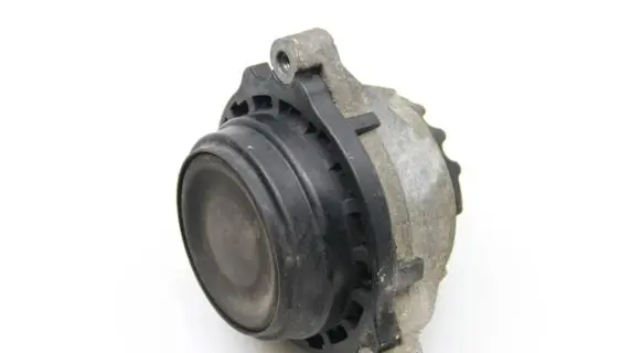 BMW 1 F20 F21 Engine mount bracket 6854252