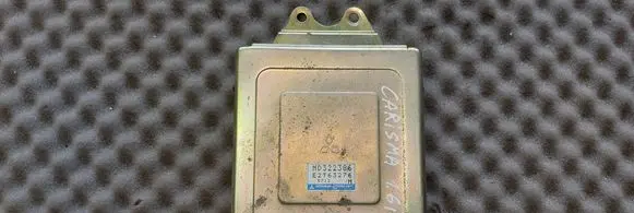 Mitsubishi Carisma Engine control unit/module MD322386 E2T63276 5712