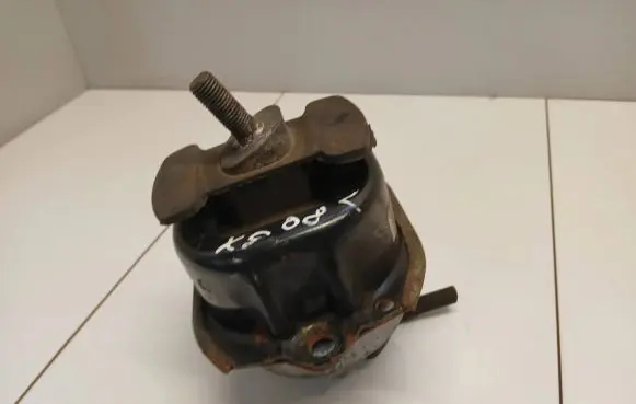 BMW X5 E70 Engine mount bracket P678441601