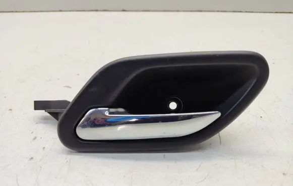 BMW 5 E39 Front door interior handle 8226049