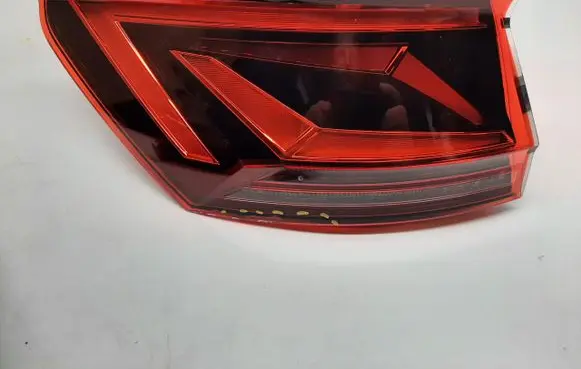 Volkswagen Touareg III Rear/tail lights 760945207C