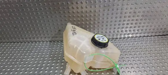 Ford Fiesta Fuel expansion tank 8V21-8K218-BB