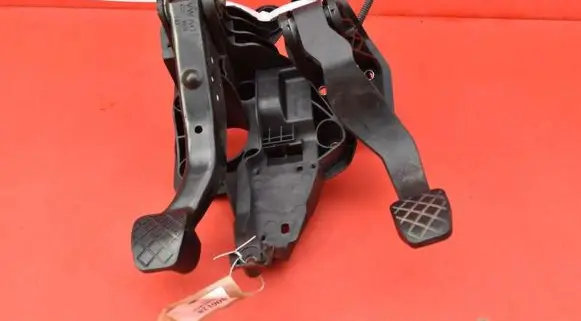 Skoda Fabia Mk3 (NJ) Accelerator throttle pedal 6C1721059M