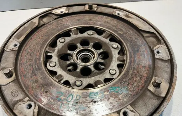 BMW 3 E92 E93 Dual mass flywheel 7594958