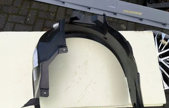 Fiat 500E Front wheel arch liner splash guards 52139487