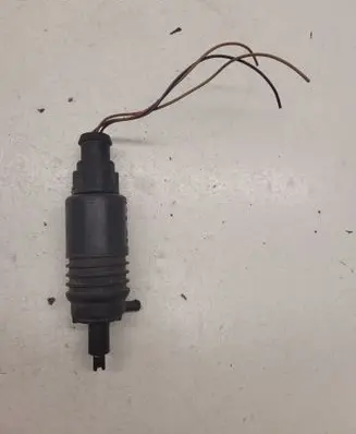 Audi A6 S6 C4 4A Windscreen/windshield washer pump 4A0955661