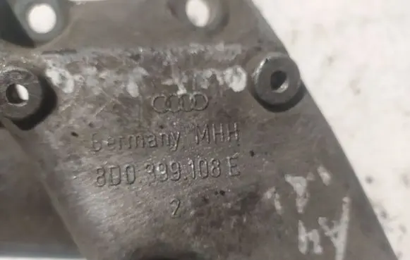 Audi A4 S4 B5 8D Gearbox mounting bracket 8D0399108E